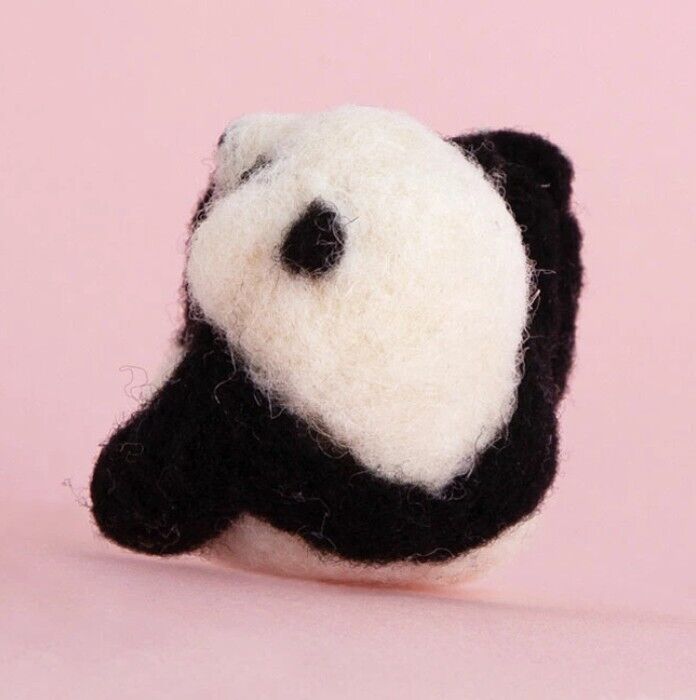 Hamanaka Needle Felting Kit: Crafting Cute Animals w/ Wool - Panda NEW