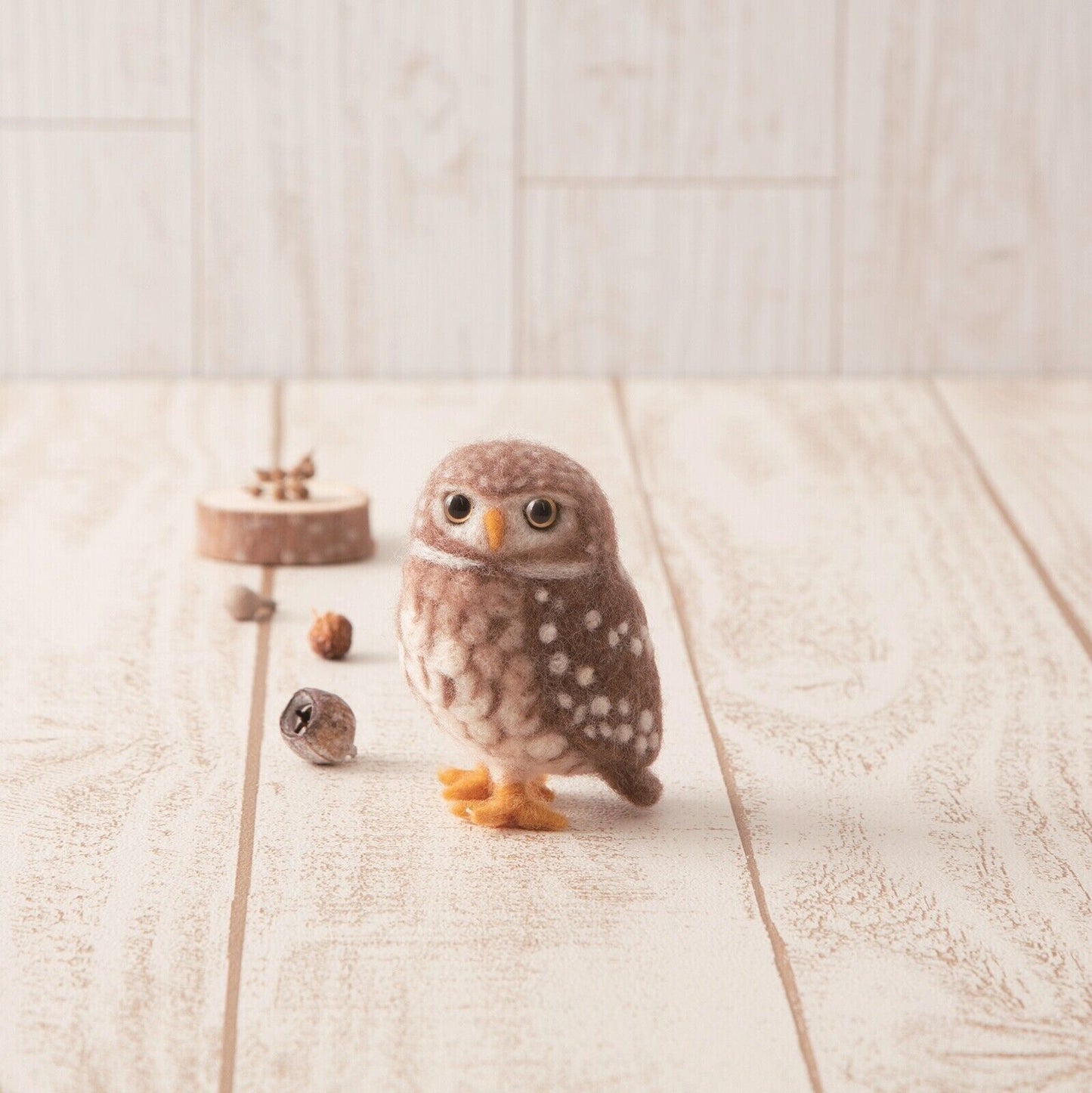 Hamanaka Needle Felting Kit: Crafting Cute Animals with Wool - Little Owl