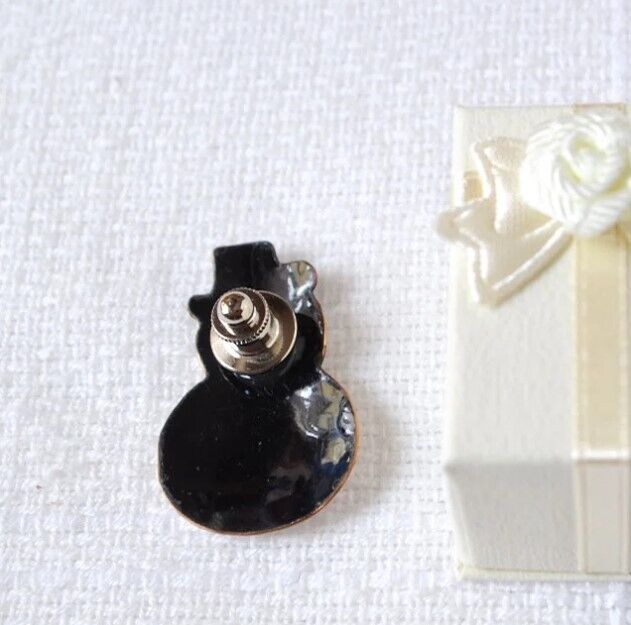 Snow Man - Japanese cloisonné enamel Pin Badge Pin Brooch Made-to-order NEW