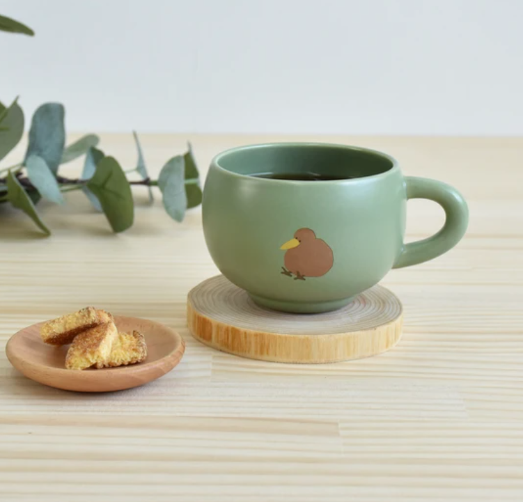 Ippinsha "Rareni." Animal Design Round Coffee cup : Kiwi Bird.