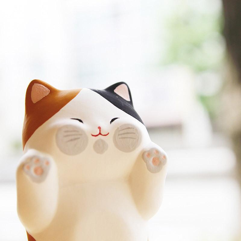 Squishy-Faced Cat Ceramic Toy Decoration Window Decor Ornament RYUKODO Japan