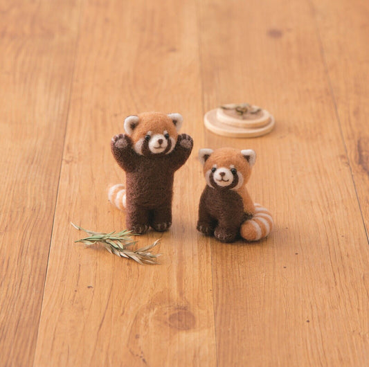 Hamanaka Needle Felting Kit: Crafting Cute Animals with Wool - Red Panda