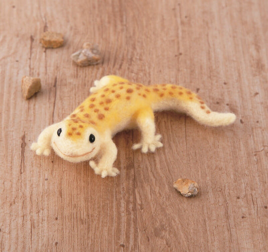 Hamanaka Needle Felting Kit: Crafting Cute Animals with Wool - Leopard Gecko NEW