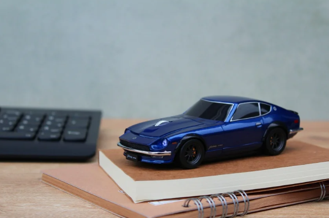 CAMSHOP : NISSAN FAIRLADY Z 240Z Wireless Bluetooth Mouse with Mouse Pad.