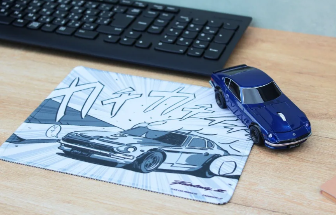 CAMSHOP : NISSAN FAIRLADY Z 240Z Wireless Bluetooth Mouse with Mouse Pad.