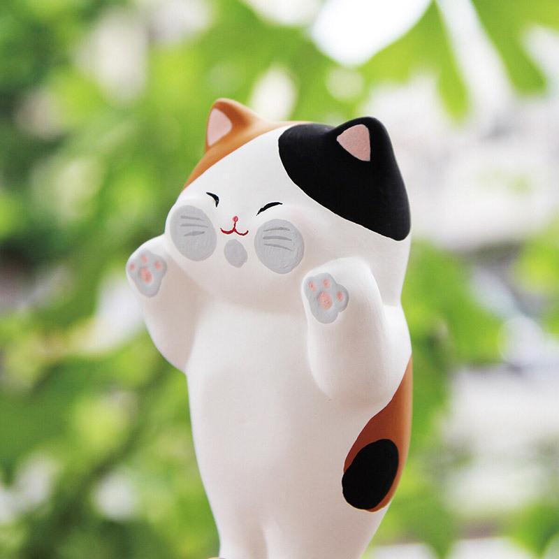 Squishy-Faced Cat Ceramic Toy Decoration Window Decor Ornament RYUKODO Japan